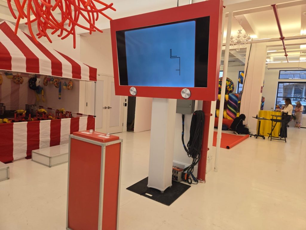 Giant Etch-a-sketch rental